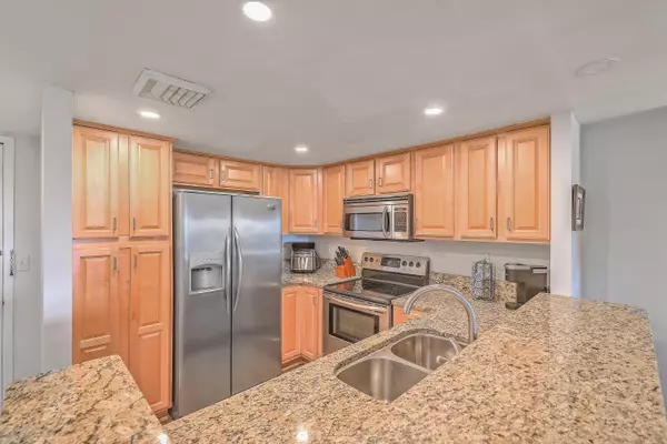 Charleston, SC 29401,14 Lockwood Dr #1k