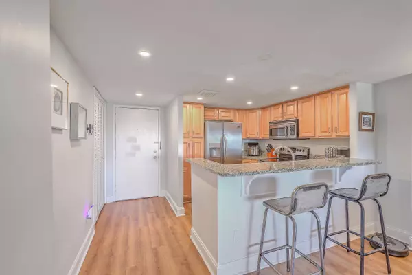 Charleston, SC 29401,14 Lockwood Dr #1k