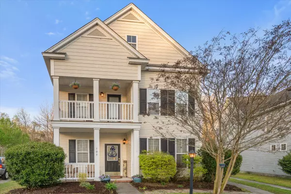 103 Avalon Ct, Goose Creek, SC 29445