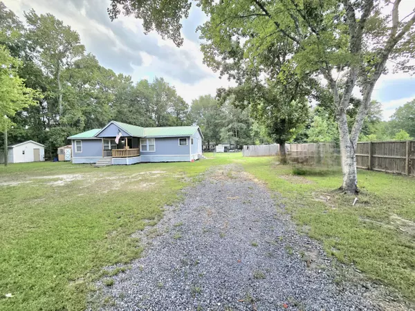 Summerville, SC 29483,228 W Steele Dr