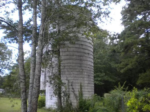 340 Ridge Rd, Ridgeville, SC 29472