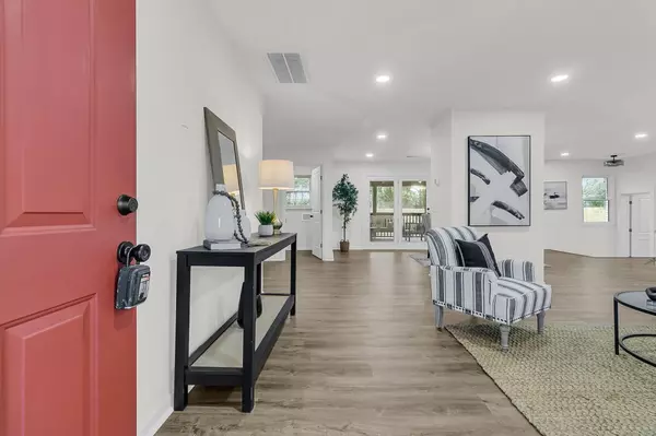 North Charleston, SC 29405,4231 Karen Dr