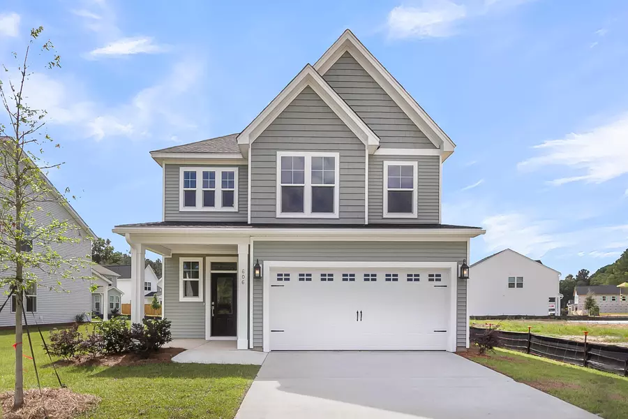 606 O'Leary Cir, Summerville, SC 29483