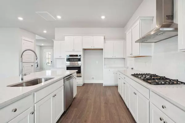 Summerville, SC 29486,243 Denham St