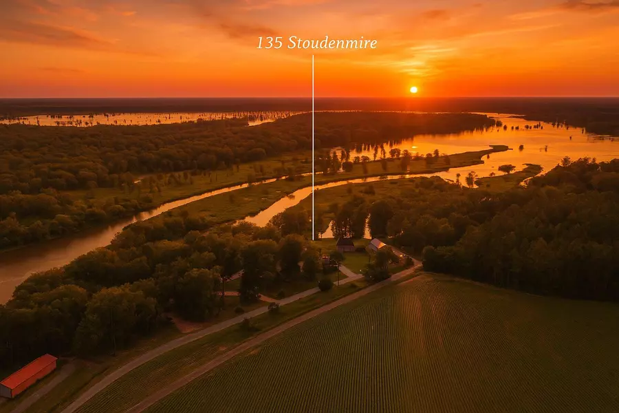 135 Stoudenmire Dr, Cameron, SC 29030