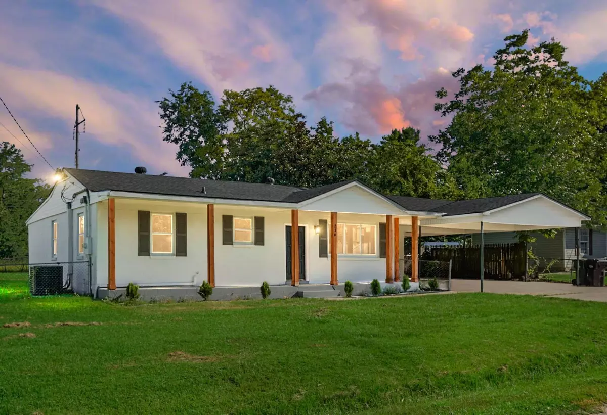 Goose Creek, SC 29445,216 Holly Ave