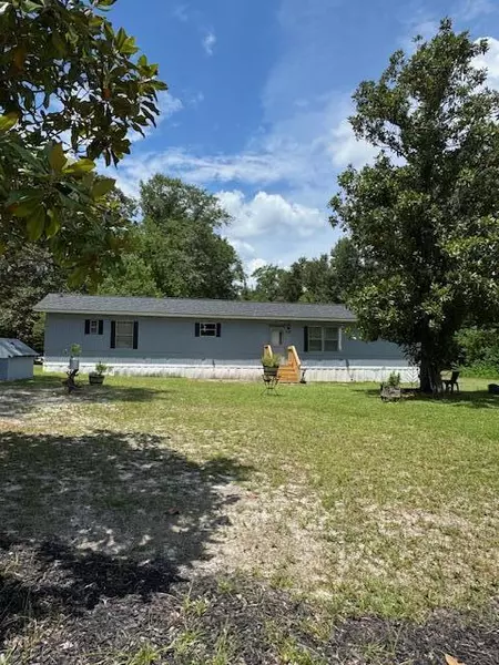 1160 Hobbs Dr, Summerton, SC 29148
