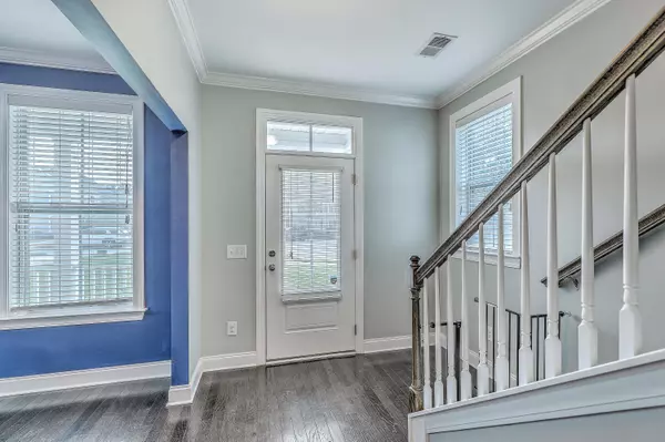 Hanahan, SC 29410,7402 Purser Ln