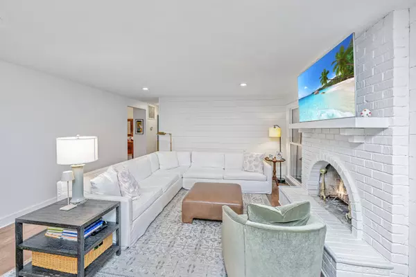 Mount Pleasant, SC 29464,1035 Planters Curve