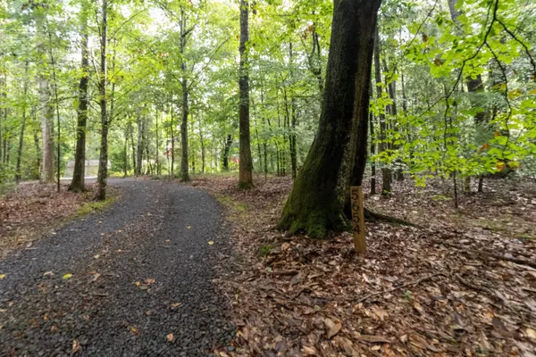 Ravenel, SC 29470,5654 Middle Creek Rd