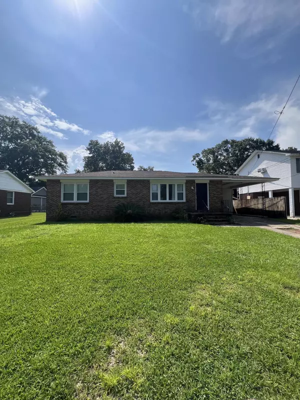 Hanahan, SC 29410,1233 Fort Dr