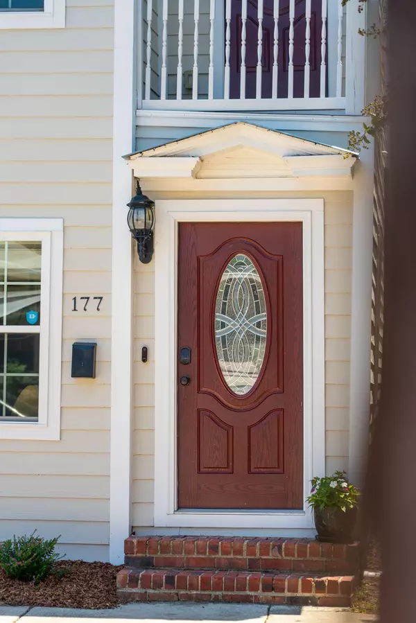 Charleston, SC 29403,177 Romney St