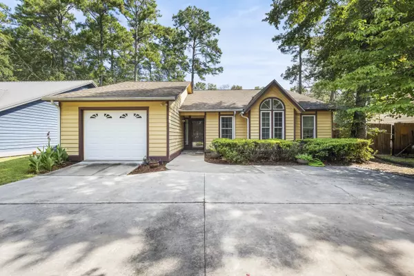 410 Sarah St, Walterboro, SC 29488