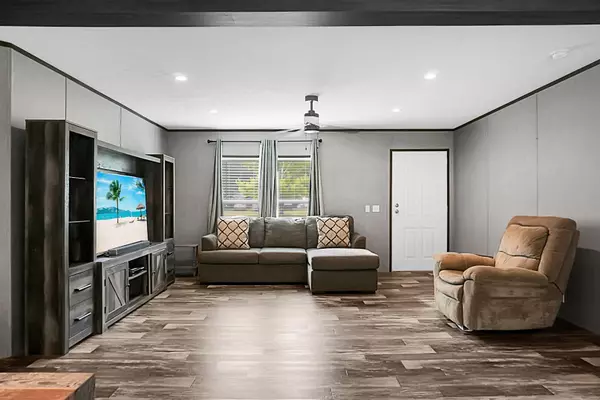 Bonneau, SC 29431,317 Pooshee Plantation Way