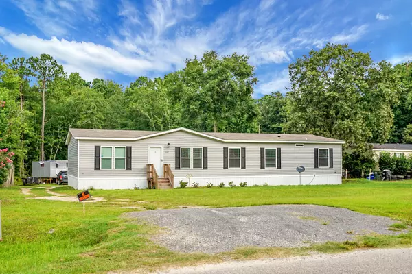 Bonneau, SC 29431,317 Pooshee Plantation Way