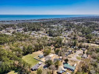 Pawleys Island, SC 29585,107 Ben Horry Trl