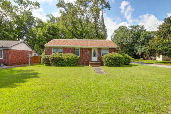 1607 Marietta St,  North Charleston,  SC 29406