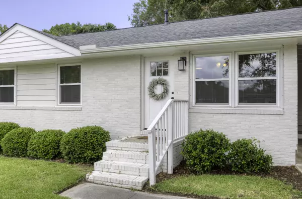 James Island, SC 29412,1487 Woodview Ln