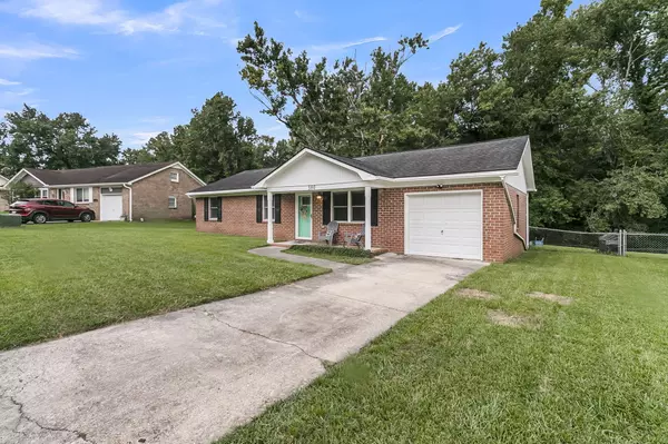 Ladson, SC 29456,380 Furman Ln