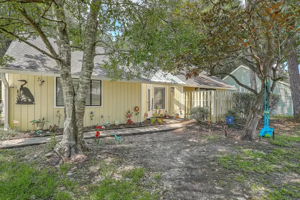 1116 Daffodil Ln, Mount Pleasant, SC 29464