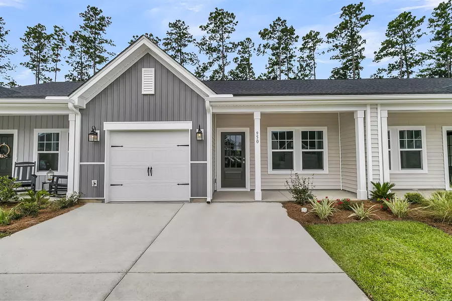 950 Dusk Dr, Summerville, SC 29486