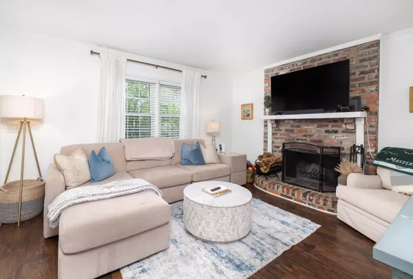 Mount Pleasant, SC 29464,734 Inlet Dr