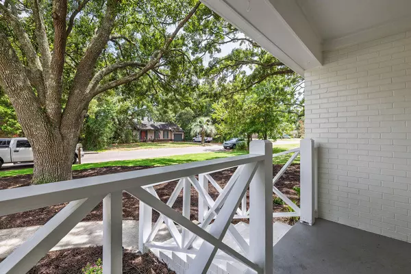 Mount Pleasant, SC 29464,1154 Island View Dr
