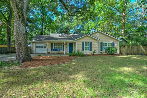 1944 Everett St, Johns Island, SC 29455