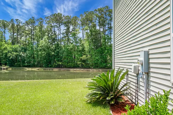 515 Flycatcher Dr, Goose Creek, SC 29445