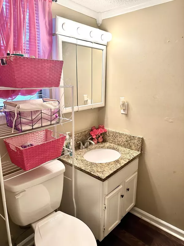North Charleston, SC 29418,4321 Great Oak Dr