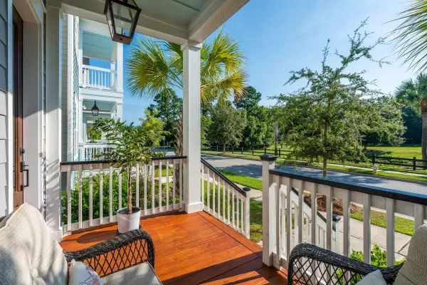 Daniel Island, SC 29492,7796 Farr St