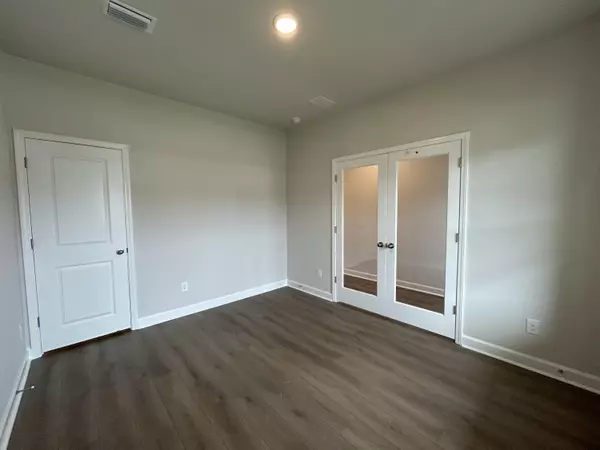 Summerville, SC 29486,954 Dusk Dr