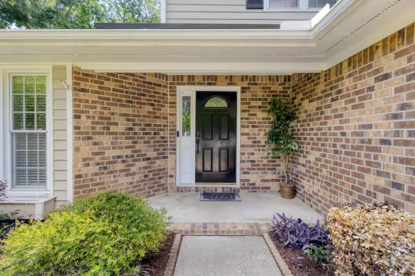 North Charleston, SC 29418,113 River Oak Ln