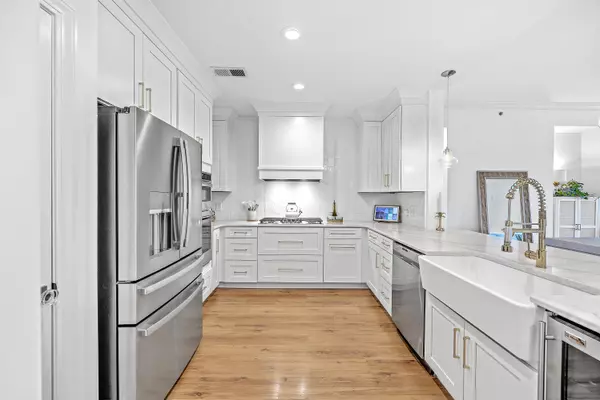 125 Pier View St #401, Charleston, SC 29492