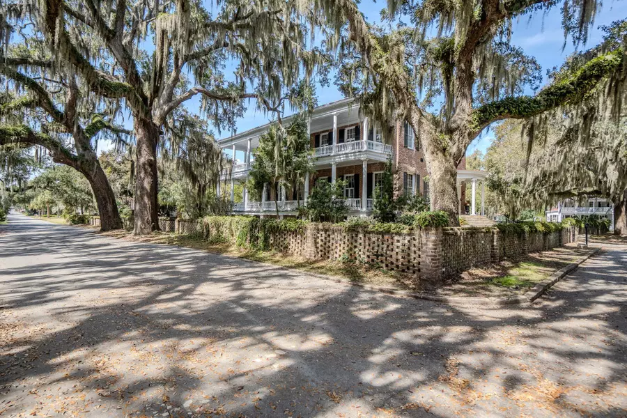 604 Pinckney St, Beaufort, SC 29902