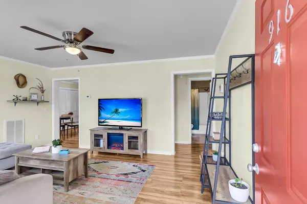 Charleston, SC 29407,916 Hillsboro Dr