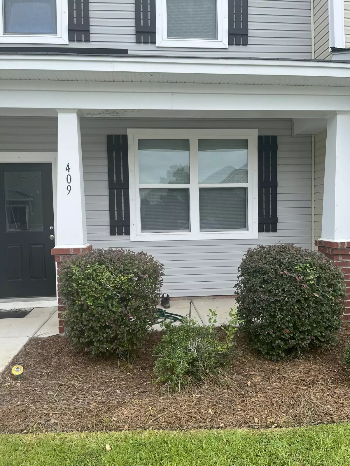 Goose Creek, SC 29445,409 Flyway Rd