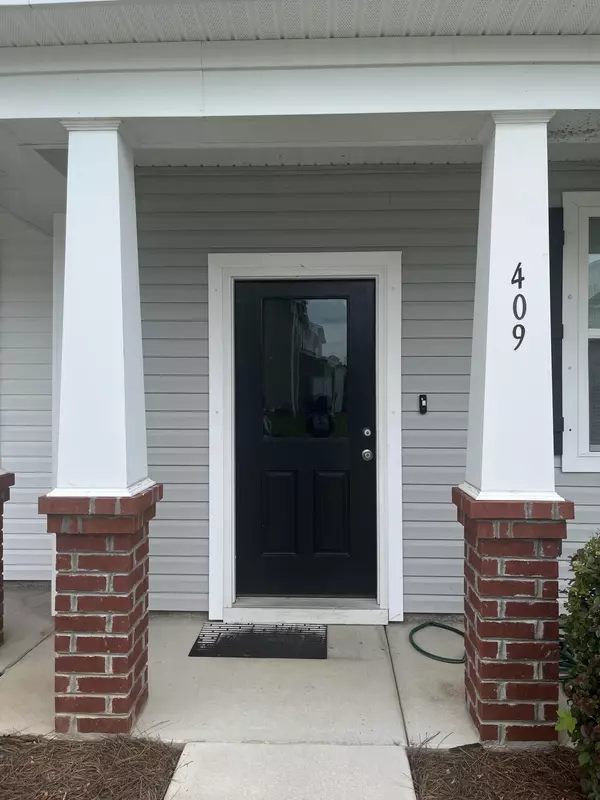 Goose Creek, SC 29445,409 Flyway Rd