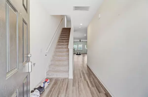 Summerville, SC 29486,490 Pender Woods Dr