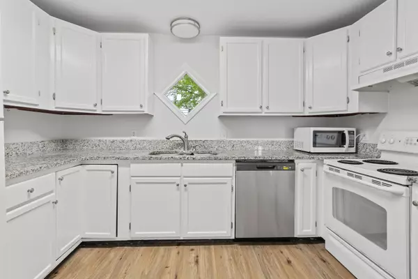 Charleston, SC 29403,20 Ogier St