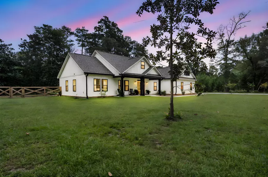 182 Longleaf Dr, Walterboro, SC 29488