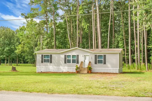 638 SW Mimosa Dr, Orangeburg, SC 29115
