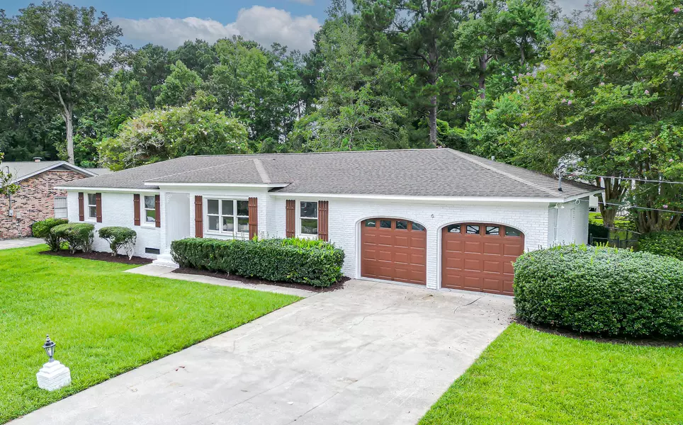 110 Tasker Dr, Summerville, SC 29485