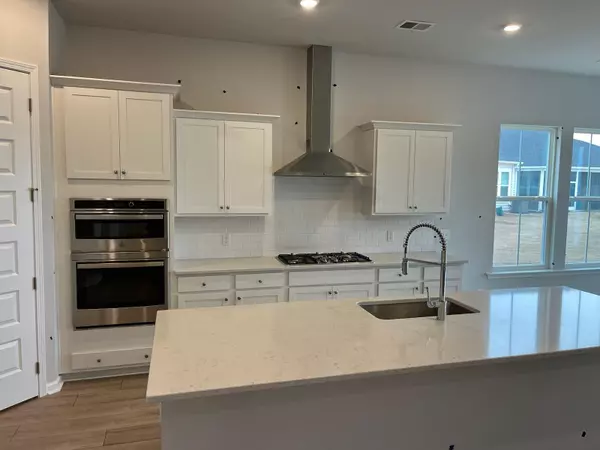 Summerville, SC 29485,1107 Darling St