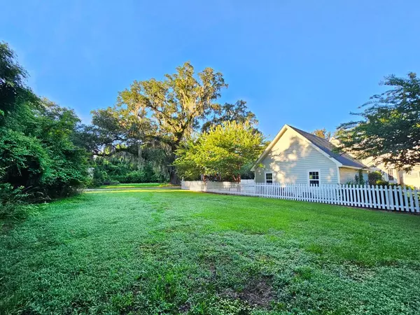 Mcclellanville, SC 29458,310 Drayton St