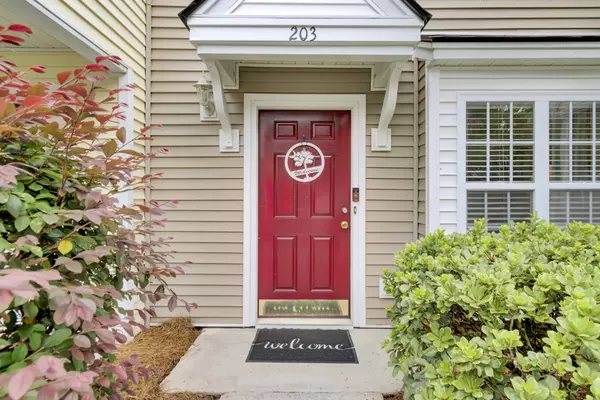 Summerville, SC 29483,203 Pond Pine Trl