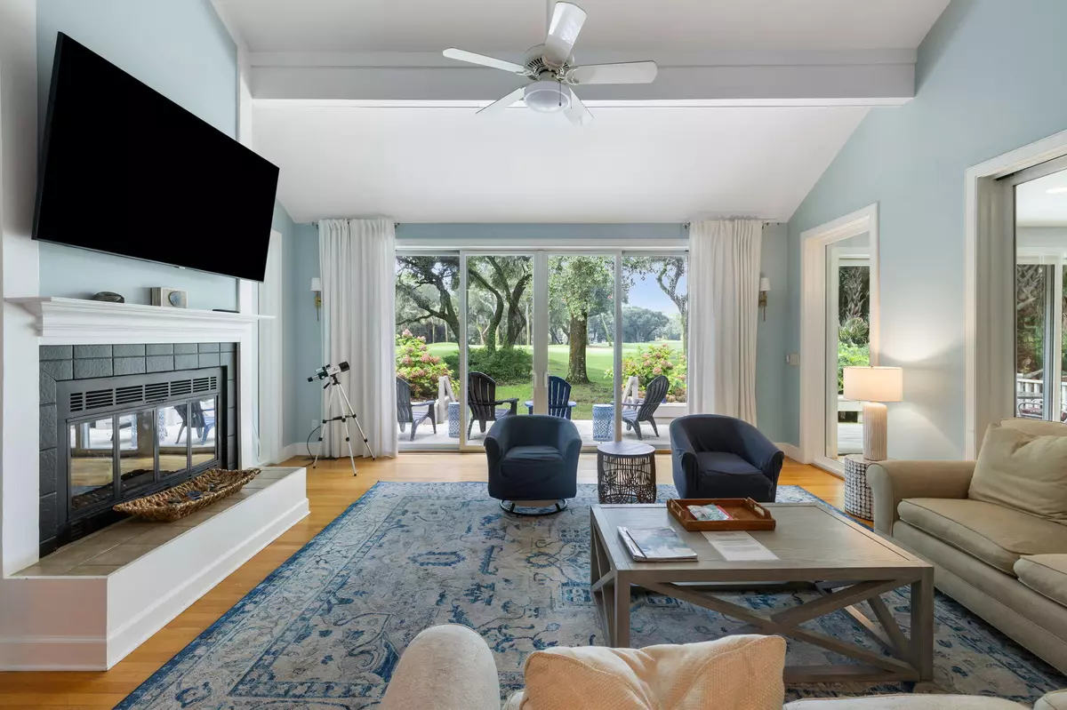 Kiawah Island, SC 29455,223 Sea Marsh Dr