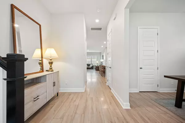 Summerville, SC 29485,136 Oyster Tide Ave