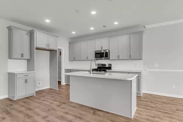Summerville, SC 29486,318 Clipper Ct