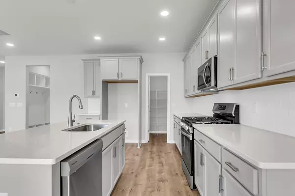 Summerville, SC 29486,318 Clipper Ct